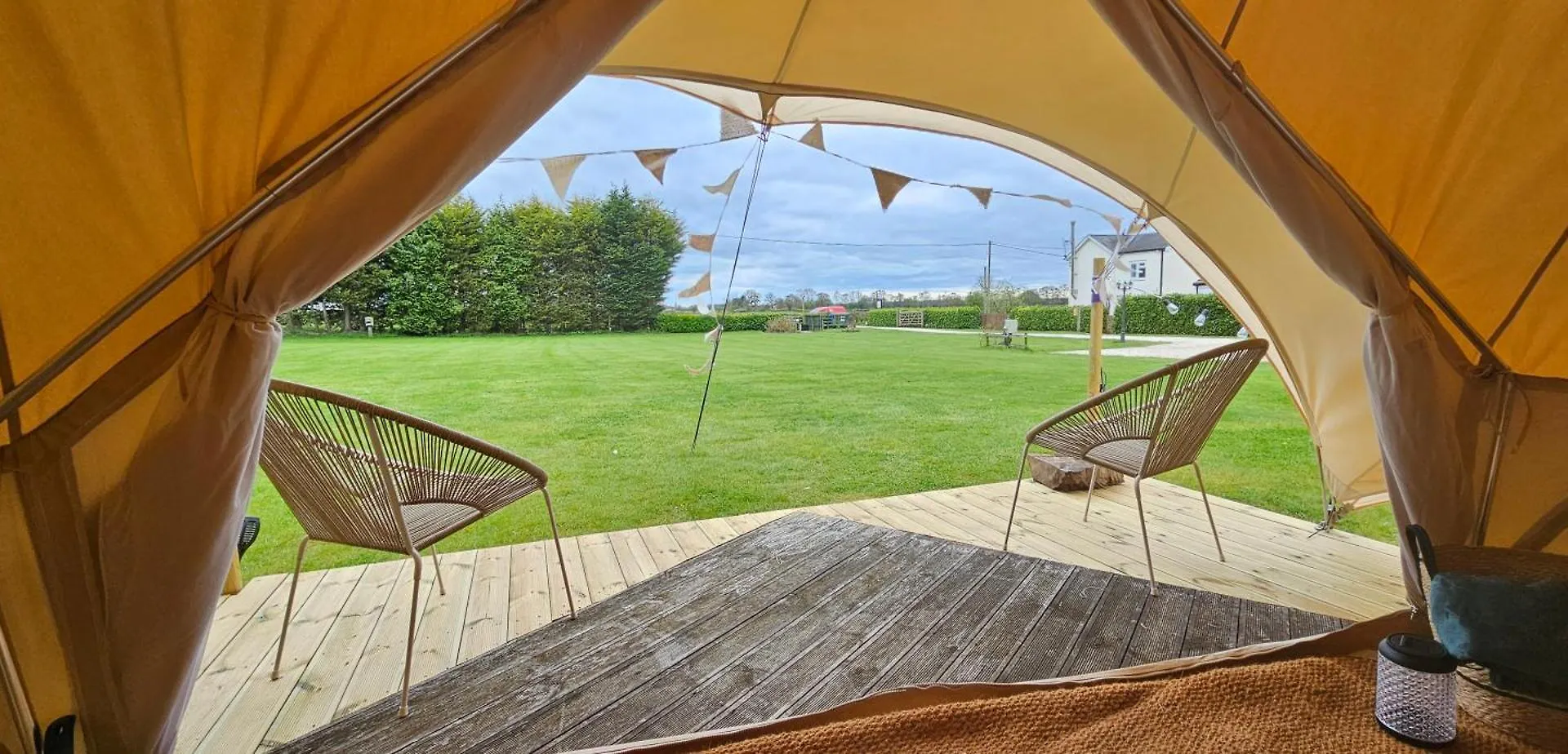 Роскошный шатер Luxury Bell Tent Glamping Near Yorkshire Wolds Поклингтон